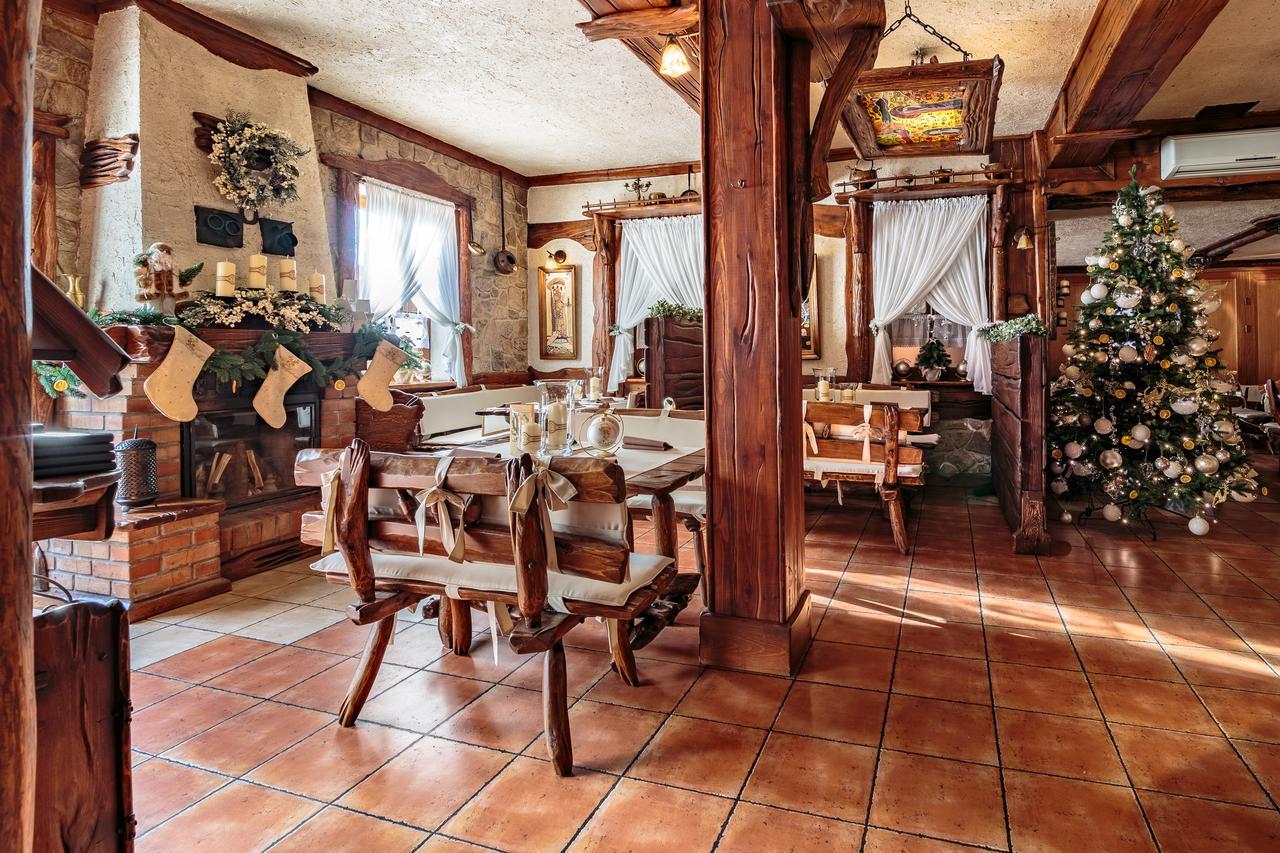 Hotel - Karczma Klimtowka Wolbrom المظهر الخارجي الصورة