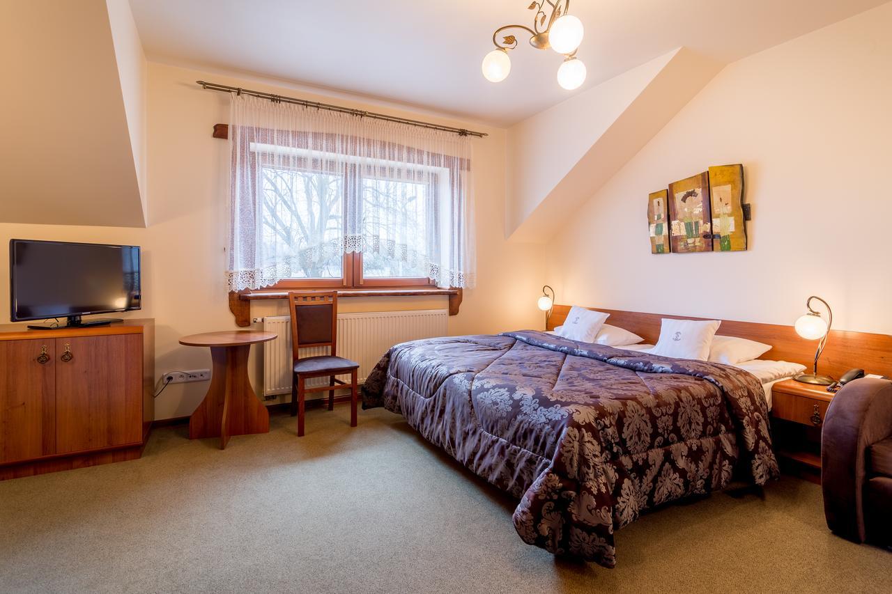 Hotel - Karczma Klimtowka Wolbrom المظهر الخارجي الصورة