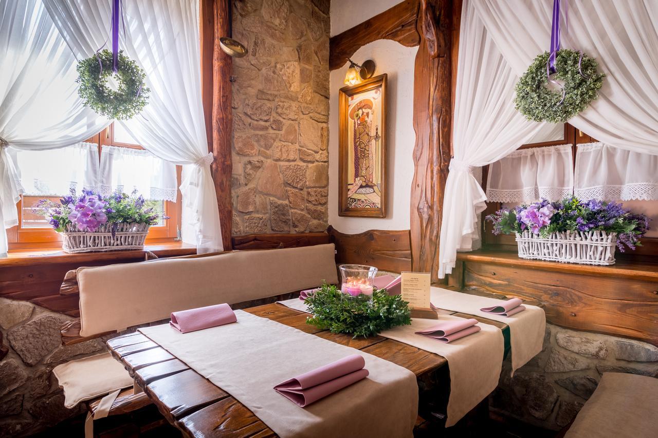 Hotel - Karczma Klimtowka Wolbrom المظهر الخارجي الصورة