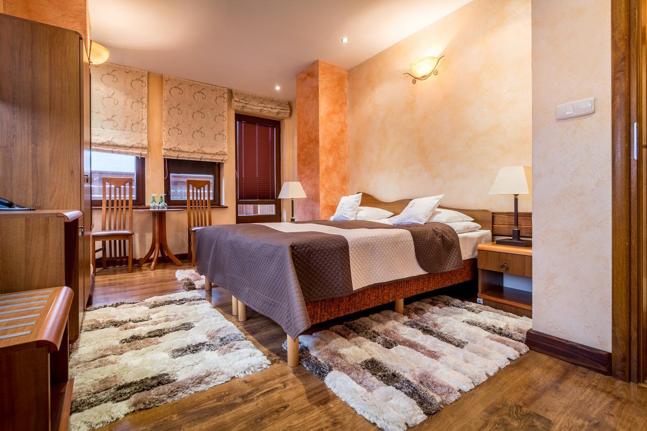 Hotel - Karczma Klimtowka Wolbrom المظهر الخارجي الصورة